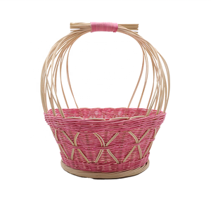 Cesta de Regalo Tejida a Mano de Mimbre Rosa y Natural con Asa Alta - Cesta Decorativa para Damas de Honor y Recuerdos de Fiesta - Product Image 1