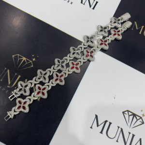 Bracelets et Joncs Élégants en Argent Sterling 925 avec Breloque Fleur, Bijoux en Moissanite VVS Taille Ronde pour Occasions Spéciales - Product Image 1