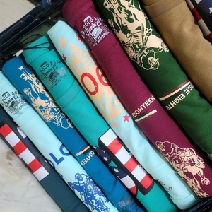เสื้อผ้าคุณภาพสูงจากบังกลาเทศ มีสต็อกจำนวนมาก ผู้ขายเสื้อผ้าสต็อกส่วนเกินรายใหญ่ที่สุดจากบังกลาเทศ เสื้อยืดแบรนด์ดัง - Product Image 6