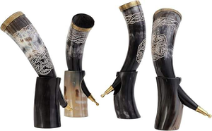 Chopes à bière écologiques faites à la main avec support en corne, style Game of Thrones médiéval, de haute qualité, design personnalisable, idéales pour les témoins de mariage - Product Image 5
