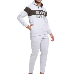 Conjunto Deportivo Personalizado para Hombre, Sudadera con Capucha Gris y Pantalones Jogger, Ropa Deportiva, Trajes de Gimnasio, Conjunto de Entrenamiento Informal para Hombre - Product Image 2