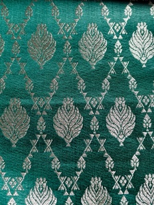 ผ้าไหมพรมลายปักแบบบาเนราซี - Product Image 2