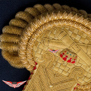Epaulette de Hombro Bordado Personalizado con Flecos Metálicos de Lujo en Amarillo Claro, Accesorio para Prendas - Product Image 4