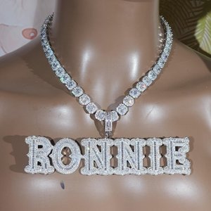 Collier Pendentif Personnalisé Prénom Initiales Serties de Zircons Hip Hop Bling en Argent 925 Plaqué Or 14K Bijoux Lettres - Product Image 1