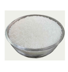 Engrais à haute pureté, urée granulaire 46 %, urée en granulés pour l'agriculture, disponible à la vente à prix avantageux en vrac - Product Image 1