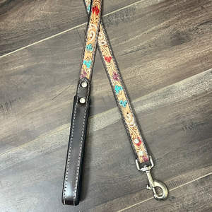 Laisses pour animaux de compagnie durables de marque personnalisées en cuir véritable usiné à la main laisse pour chien et chat d'extérieur avec poignée rembourrée douce et confortable - Product Image 4