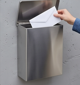 Boîte aux lettres murale élégante en argent galvanisé, polie, avec compartiment à journaux et espace de rangement pour colis - Product Image 4