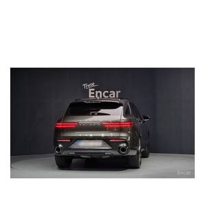 Genesis GV70 2024 2.5T Gasolina AWD 23,776 km Automático Volante a la Izquierda Asientos de Cuero Cámara Trasera - Product Image 4