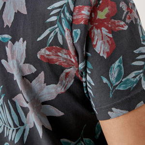 T-shirts personnalisés en sublimation couleur unie, matière de haute qualité, coton, t-shirts personnalisés pour hommes en sublimation - Product Image 3