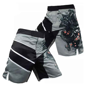 Shorts de boxe de haute qualité, logo d'équipe personnalisé, shorts de combat respirants et à séchage rapide, vêtements de sport pour l'entraînement et la pratique. - Product Image 6