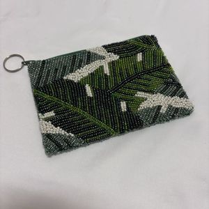 Pochette à monnaie perlée avec perles de rocaille artistiques - Personnalisable, de luxe, faite à la main avec broderie fine pour usage promotionnel - Product Image 6