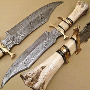 Couteau à lame fixe en acier damas fait main sur mesure avec manche en os, outil de chasse et de survie en plein air - Product Image 5