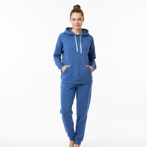 Ensemble de survêtement décontracté deux pièces pour femme en molleton épais, sweat-shirt à capuche et pantalon de jogging taille haute avec fermeture éclair et boutons, chaud pour l'hiver - Product Image 1