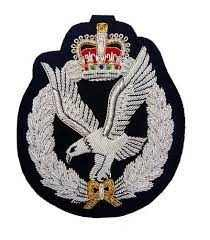 Badges brodés sur mesure de haute qualité avec épingle de sûreté, service OEM pour cadeaux, couleurs et logos personnalisés, prix compétitifs - Product Image 4