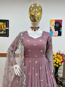 Robe Anarkali en Georgette pour femmes, avec dupatta réversible, longueur maxi, toutes saisons, pour les occasions de fête, par TENNYCE - Product Image 5