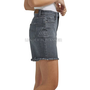 กางเกงยีนส์ขาสั้นผู้หญิงสีตัดกัน ผลิตในปากีสถาน คุณภาพสูง สวมใส่สบาย - Product Image 2