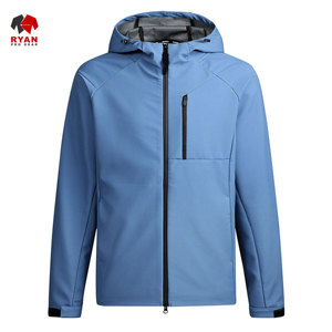 แจ็คเก็ตซอฟต์เชลล์ดีไซน์พิเศษสำหรับผู้ชาย ยี่ห้อ Ryan Pro Gear แบบซิปปิด พร้อมโลโก้สั่งทำได้ ทรงปกติ ลายเรียบ - Product Image 2