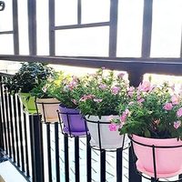 Support mural moderne et durable en métal pour pot de fleurs suspendu, idéal pour balcon, clôture, jardin, patio, hôtel, aménagement paysager et maison