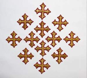 Cruz de Hilo Metálico Dorado Bordada a Mano de Lujo Premium con Efecto 3D en Relieve, Resistente al Agua, Color y Forma Personalizables - Product Image 5