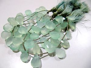 Perles en chalcédoine aqua en forme de poire 10x15mm Vendues par brin - Product Image 6