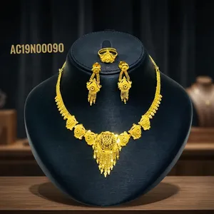 Conjunto de Collar de Flores de Latón Chapado en Oro para Mujer - Joyería para Boda, Compromiso y Regalo con Cadena de Caja (Clásico) - Product Image 5