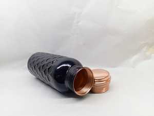 Botella de Agua de Cobre con Diseño Martillado de Diamantes, Color Marrón, Revestimiento Ecológico Anticorrosión, Apta para Lavavajillas, Tapa Incluida - Product Image 4