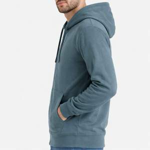 Sweat à capuche en coton oversize pour hommes, avec épaules tombantes et style streetwear ton sur ton, pour les détaillants américains - Product Image 3