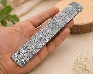 Cuchillo de Acero de Damasco Hecho a Mano con Punta Caída, Patrón Mosaico, Grosor de 0.5mm, Longitud de 193mm, Personalización OEM/ODM/OBM, 1 Año de Garantía - Product Image 2