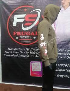 Sudadera con Capucha Bordada Personalizada, Sudadera con Texto o Logotipo Personalizado, Sudadera con Capucha Bordada con Logotipo Personalizado, Diseño en el Pecho Pequeño - Product Image 3