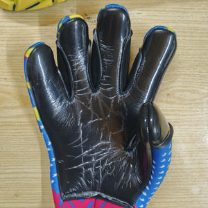 Gants de gardien de but de football pour adultes de qualité supérieure, technologie d'adhérence supérieure avec options de taille personnalisables - Product Image 4