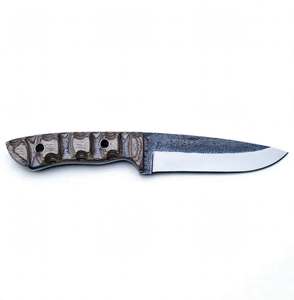 Outil utilitaire extérieur en acier à haute teneur en carbone forgé à la main, personnalisé, avec manche en bois texturé festonné - Product Image 1