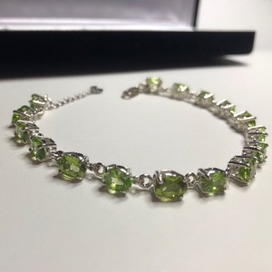 Pulsera con Dije de Peridoto en Plata de Ley, Joyería de Lujo de Alta Calidad, Regalo para Mujer - Piedra de Nacimiento de Agosto, San Valentín, Aniversario - Product Image 6