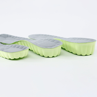 Semelles intérieures sportives en PU personnalisées en gros, rehausseuses de hauteur, avec coussinets souples, absorption des chocs, confortables, pour hommes et femmes