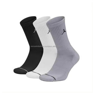 ถุงเท้ากีฬาแบบแห้งเร็ว ป้องกันแบคทีเรีย คุณภาพสูง ผลิตจากผ้าสแปนเด็กซ์/ไนลอน/คอตตอน รับออกแบบโลโก้ตามสั่ง ขายส่ง - Product Image 4