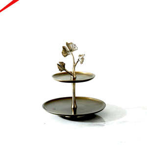 Support à gâteau élégant en métal plaqué or, design moderne et luxueux en forme d'arbre, pour la décoration de mariage - Product Image 2