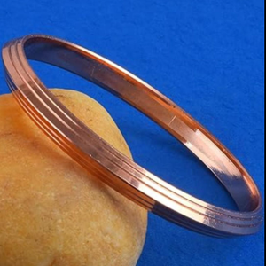 Brazalete de Cobre Trenzado Minimalista Ecológico de Primera Calidad, Joyería de Lujo Hecha a Mano con Personalización y Acabado Pulido - Product Image 4
