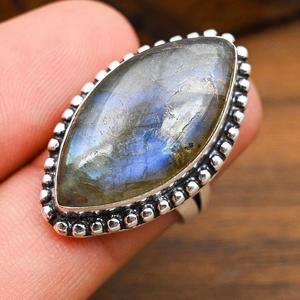 Anillo de Labradorita Hecho a Mano en Plata de Ley 925 con Gema Natural, Joyería Espectacular, Regalo para Mujer - Product Image 2