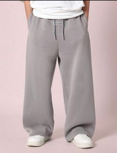 Pantalones Deportivos Anchos Grises, Corte Holgado, Cintura con Cordón, Pantalones Casuales para Correr, Unisex, Largos, Color Sólido, Material de Felpa - Product Image 1