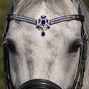 Diadema de Cuero Premium de Lujo para Caballo con Broche de Cristal de 5 Hileras Hecho a Mano y Agarre de Goma para Doma Clásica - Product Image 5