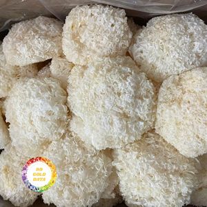 Usine de champignons de neige séchés du Vietnam pour la restauration haut de gamme des villas et les articles de rangement grandioses tendance pour les entrées, ainsi que les produits alimentaires à base de plantes. - Product Image 4