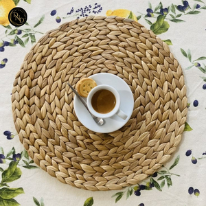 Set de table bohème fait main en jacinthe d'eau, épaisseur 5 mm, diamètre 500 mm, réutilisable, ajustable, marque Dai Ngan Dzung, Dong Thap - Product Image 6