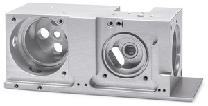 Boîtier du moteur, enceinte mécanique, bloc de boîtier d'entraînement - Product Image 2