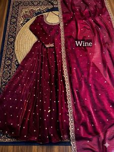 Elegante Conjunto de Vestido de Seda Fandy Space con Dupatta y Forro Interior de Crepé Suave, Estilo Tradicional para Ocasiones Especiales - Product Image 6