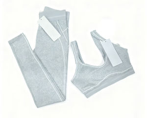 Conjunto de Yoga para Mujer con Diseño Profesional y Logotipo Personalizado, de Alta Calidad, Sin Costuras, 2 Piezas, Ligero, con Patrón Sólido - Product Image 1