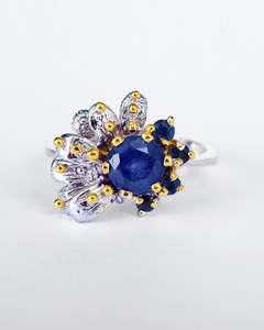 แหวนไพลินสีน้ำเงินวินเทจ รับรองโดย IGI เครื่องประดับแต่งงานสุดหรู ออกแบบมาเพื่อความสง่างามแบบราชวงศ์และสไตล์โบราณเหนือกาลเวลา - Product Image 3