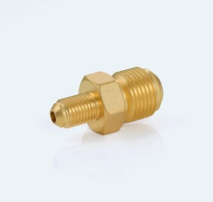 Raccord réducteur en laiton robuste 1/2 pouce x 1/4 pouce SAE 45 degrés pour lignes de réfrigérant, réparation de climatisation, raccord hydraulique, carburant - Product Image 2