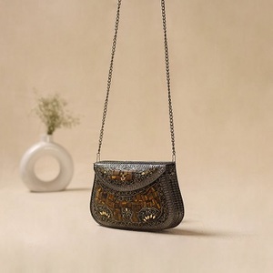Bolso de mano metálico para novia con cadenas de moda, cubierta ecológica, hecho a mano, alta calidad, estilo antiguo por f s i - Product Image 3
