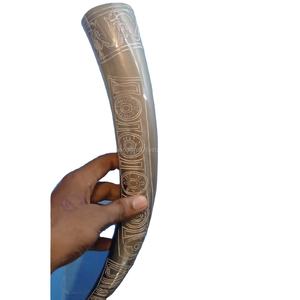 Support pour corne à boire en os de bœuf naturel sculpté à la main, amélioré par Gani Craft Impex, pour la décoration de Noël à la maison - Product Image 1