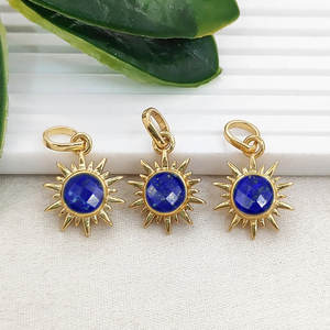 Colgante de Lapislázuli con Forma de Sol, Chapado en Oro, con Engaste de Collet, Colgante Redondo de Lapislázuli, Colgante de Joyería con Gema Redonda de 6mm, Amuleto de Sol - Product Image 1