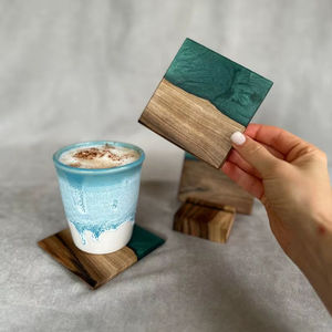 Posavasos Redondo de Resina Ecológica de Lujo con Diseño de Olas del Océano - Product Image 1